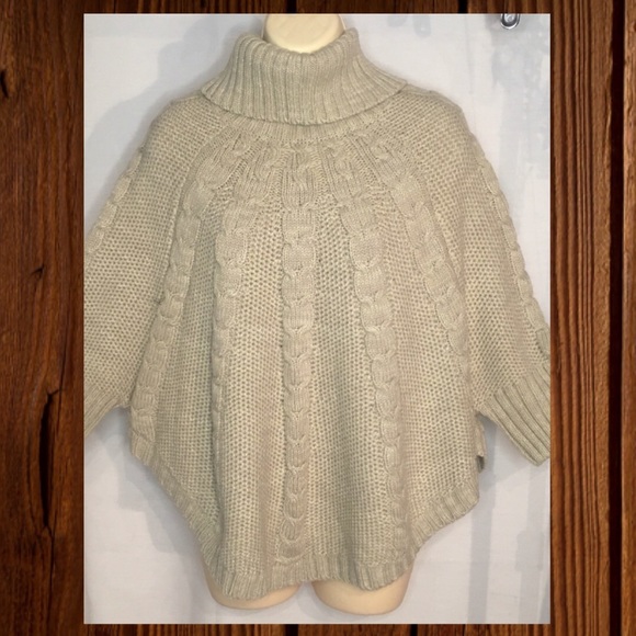 Poncho with sleeves. Size 10 or small 12. High rolled ribbed neck - Picture 2 of 7